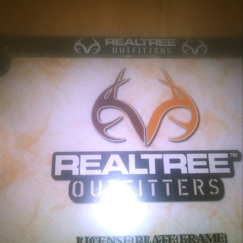 REAL TREE Outfitters License Plate Frame